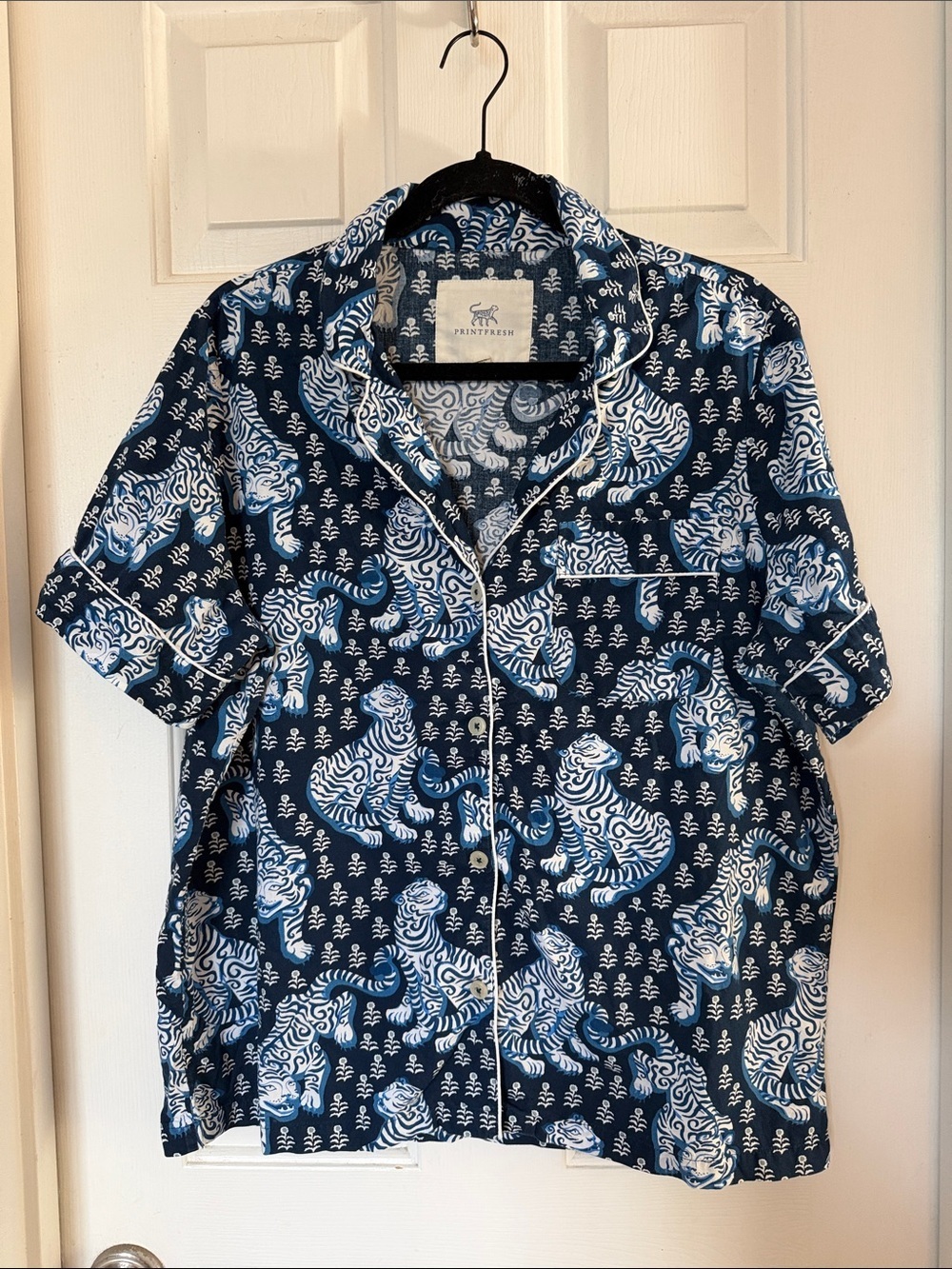 Print fresh tiger queen Navy & White Short-Sleeve pajama shirt medium cotton